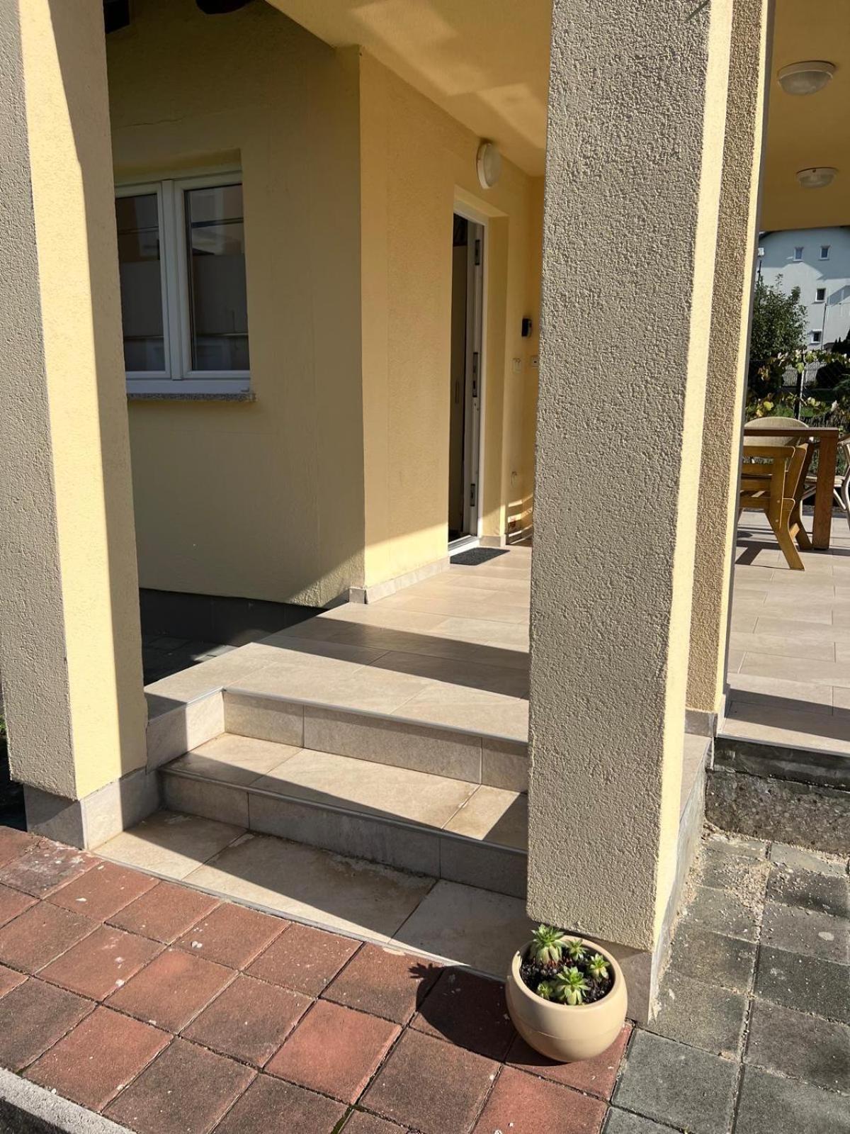 Minihaus In Zagreb Apartment Sesvete Exterior foto